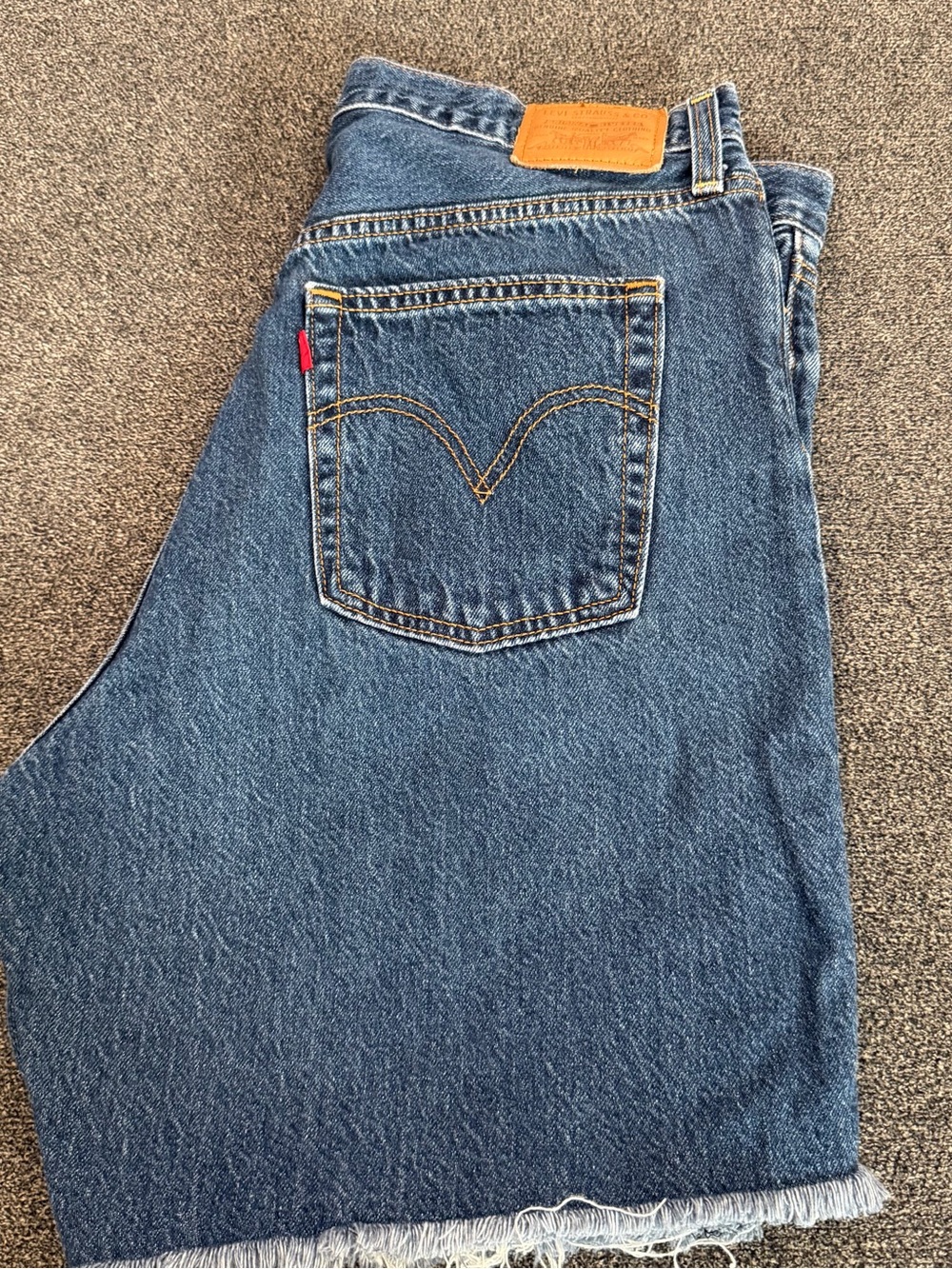 Levi’s premium Blue Denim women Jeans shorts  - Straight Fit shorts